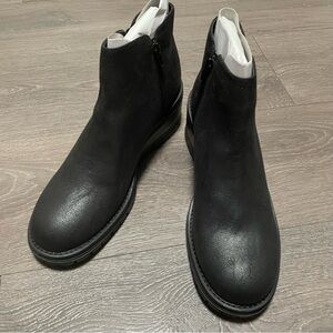 NWT Black Leather Women's Boots